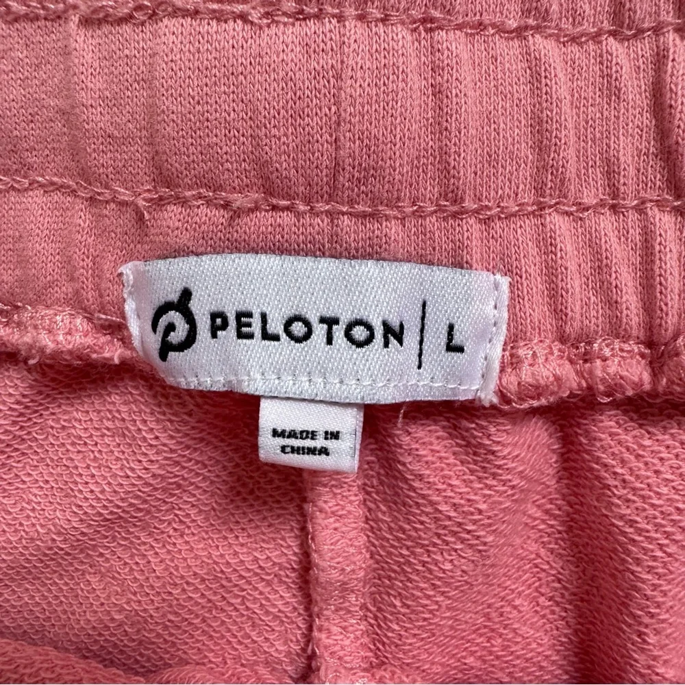 Peloton Unwind Shorts Coral Size Large - Picture 3 of 6